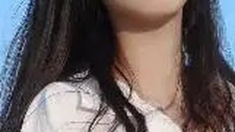 男子喜中彩票兴奋拍照，群内分享被邻居泄露，致奖金遭冒领